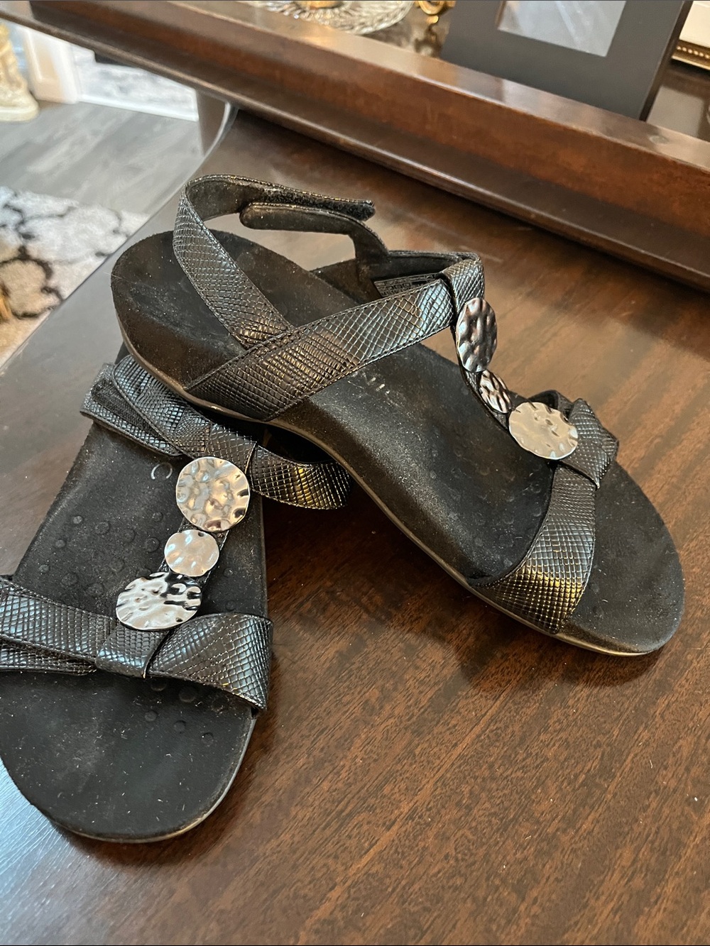 Vionic Black Textured Thong Sandals with Silver Accents
